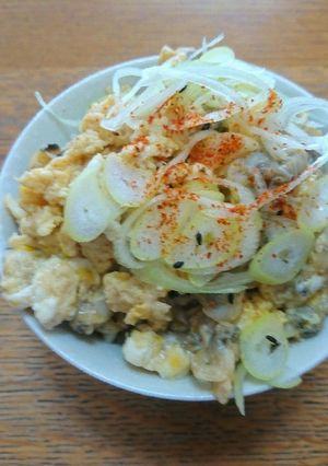 いい香りでとても美味！アサリの卵とじ丼！-レシピのメイン写真