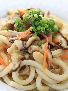 きのこたっぷり!みそ焼きうどん-レシピのメイン写真