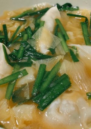 余った野菜とレンジ鍋で作る餃子スープ-レシピのメイン写真