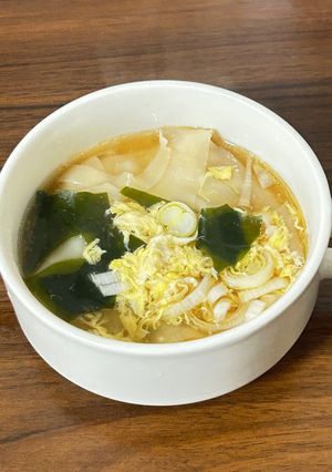 ワンタンの皮で中華スープ-レシピのメイン写真