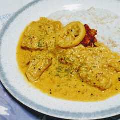 รูปของ 幸福の黄色いレモンクリームチキンカレー