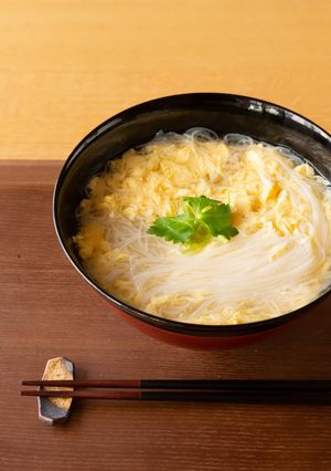 鰹だし香る♪ふわふわ玉子の簡単汁ビーフン-レシピのメイン写真