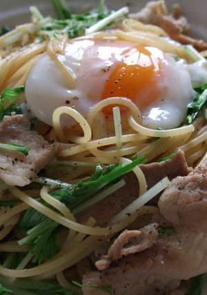 豚肉と水菜の和風パスタ☆温玉添え-レシピのメイン写真