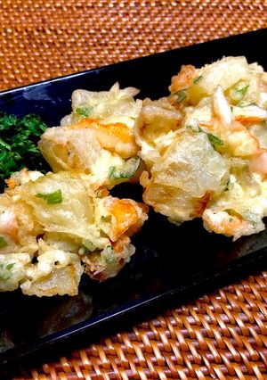 新玉ねぎとカニカマ・シソのかき揚げ天-レシピのメイン写真