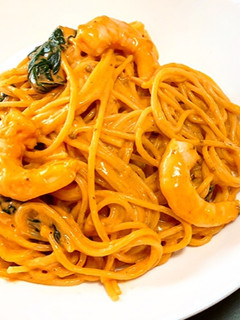 エビとほうれん草のトマトクリームパスタ-レシピのメイン写真