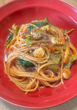 チンゲン菜とトマトのスパイシーパスタ-レシピのメイン写真