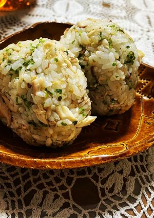 お弁当に！高タンパク！ほぐし鯖のおにぎり-レシピのメイン写真