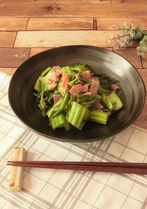 ザーサイの葉とベーコンの中華炒め-レシピのメイン写真