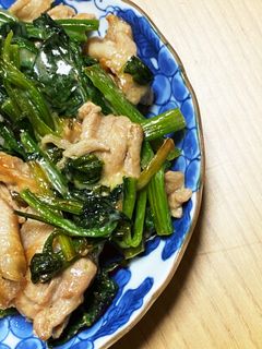 野菜も主役②ほうれん草と豚肉のチーズ炒め-レシピのメイン写真