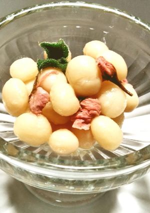 甘くない豆料理　桜の花と真珠豆のマリネ　-レシピのメイン写真