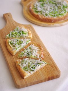簡単!しらすとクリームチーズのピザ-レシピのメイン写真