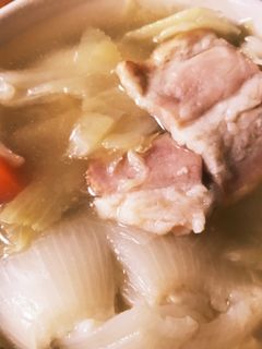 新玉ねぎとキャベツのコンソメスープ-レシピのメイン写真