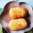 業務スーパーのポテサラで、コロッケ!