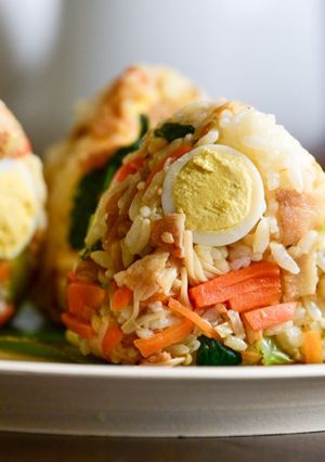 味付けはめんつゆだけ!スタミナおにぎり-レシピのメイン写真