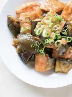 鮭とナスとごろごろ味噌炒め-レシピのメイン写真