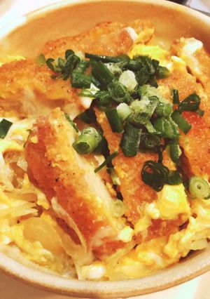ファミチキの親子丼。ご飯の中には、、、-レシピのメイン写真