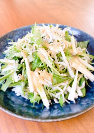 水菜長芋のサラダゆず味噌ドレッシングがけ-レシピのメイン写真