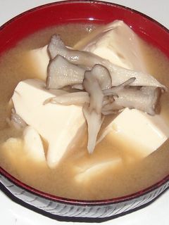 舞茸&豆腐の味噌汁-レシピのメイン写真