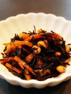 しっかり味付け ˙ᵕ˙ ひじきの煮物-レシピのメイン写真