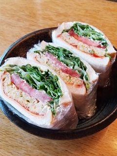 キャベツ オープンオムレツ サンドイッチ-レシピのメイン写真