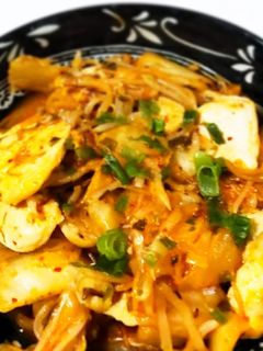 簡単♪鶏むね肉ともやしのキムチ炒め-レシピのメイン写真