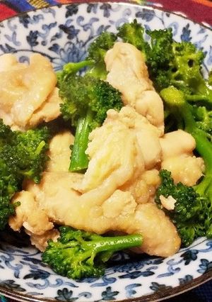 鶏肉とブロッコリーの煮物-レシピのメイン写真