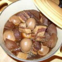 รูปของ うまみ大根入り豚の角煮