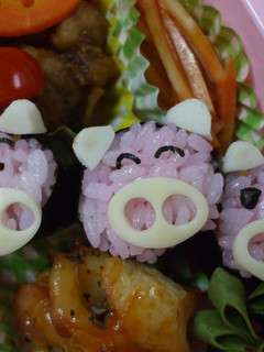 俵おにぎりでブタさん3兄弟! キャラ弁-レシピのメイン写真