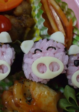 俵おにぎりでブタさん3兄弟! キャラ弁-レシピのメイン写真