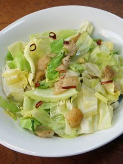 春キャベツと豚足の炒めもの-レシピのメイン写真