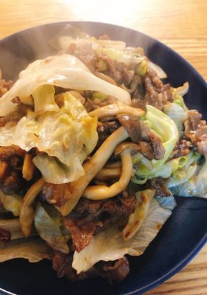 レタスと牛肉としめじの炒め-レシピのメイン写真