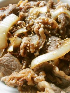 牛肉の生姜焼き丼♪-レシピのメイン写真