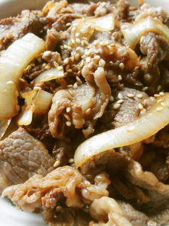 牛肉の生姜焼き丼♪-レシピのメイン写真