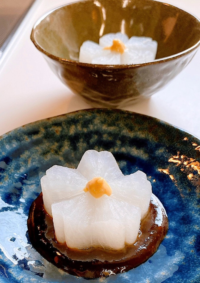 簡単！レンチンと型抜きで桜のふろふき大根-レシピのメイン写真