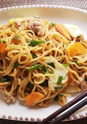 子供に免疫力アップ!豚肉人参のニラ焼そば-レシピのメイン写真