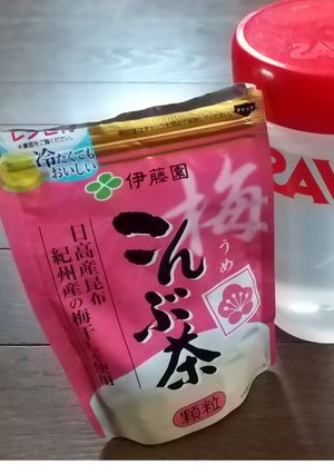 梅こんぶ茶味の手作り経口補水液-レシピのメイン写真
