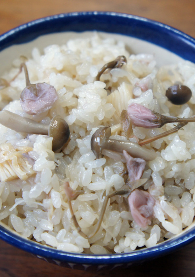 桜とホタテの炊き込みご飯-レシピのメイン写真