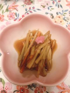 春の薬膳 うどの皮のきんぴら-レシピのメイン写真