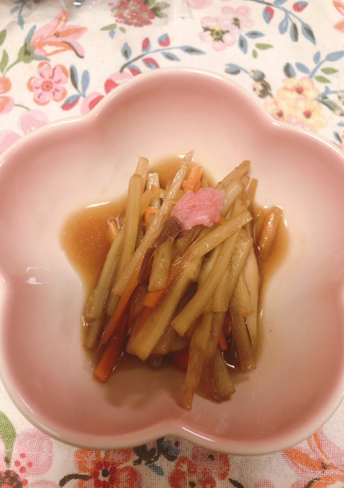 春の薬膳 うどの皮のきんぴら-レシピのメイン写真