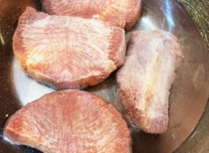牛タン塩を焼く前に！簡単臭み抜き♪-レシピのメイン写真