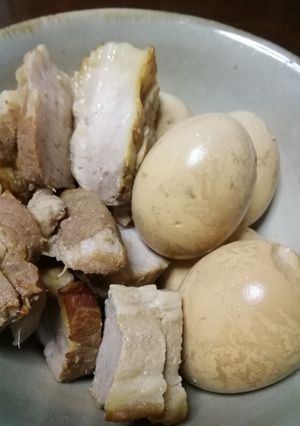 豚バラ煮込みと漬け玉子の燻製-レシピのメイン写真