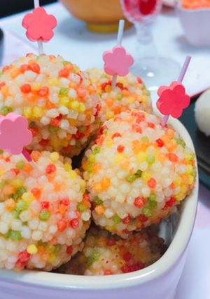 見た目も可愛いチキンボール　ぶぶあられ　-レシピのメイン写真