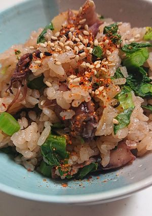 ホタルイカと菜の花の炊き込みご飯-レシピのメイン写真