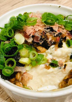 簡単おかか海苔をかけるだけ！納豆かけ豆腐-レシピのメイン写真