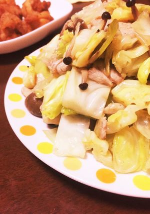 しめじとキャベツの肉炒め-レシピのメイン写真