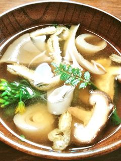 里芋の芽、茸、菜の花のお味噌汁-レシピのメイン写真