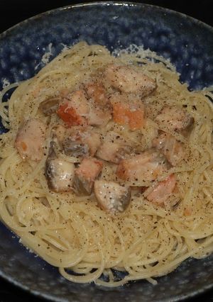 オリーブサーモンと２種類チーズのパスタ-レシピのメイン写真