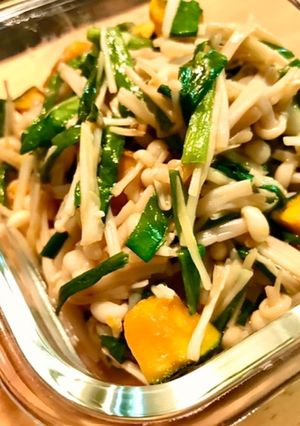 味付けは醤油だけ！にらとエノキの炒め物-レシピのメイン写真