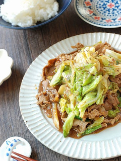 材料2つ♪春キャベツと豚のうま味噌炒め-レシピのメイン写真