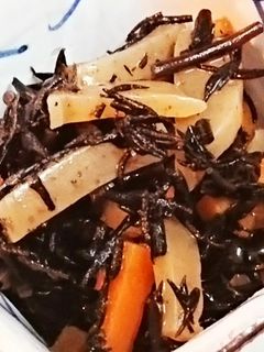 ひじきの三色煮込み-レシピのメイン写真